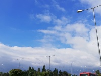 Pouličné lampy vám môžu zachrániť život. Pouličné lampy vám môžu zachrániť život.