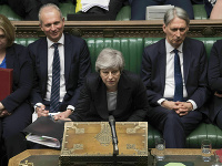 Theresa Mayová v britskom parlamente Theresa Mayová v britskom parlamente