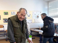 92-ročný dôchodca Jozef Vaškeba. 92-ročný dôchodca Jozef Vaškeba.