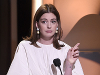 Anne Hathaway Anne Hathaway