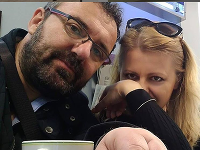 Zuzana Čaputová a Peter Konečný riešia vzťahovú krízu. Zuzana Čaputová a Peter Konečný riešia vzťahovú krízu.