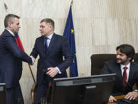Strana by mala podľa premiéra prejsť zásadnou reformou Strana by mala podľa premiéra prejsť zásadnou reformou