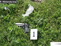 Opitého muža rozzúril pád z bicykla. Opitého muža rozzúril pád z bicykla.