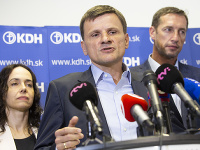 Miriam Lexmann (vľavo), predseda KDH Alojz Hlina a Milan Majerský Miriam Lexmann (vľavo), predseda KDH Alojz Hlina a Milan Majerský