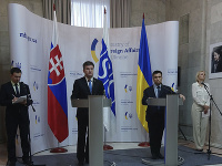 Minister Lajčák rokoval v Kyjeve so Zelenským o prímerí v Donbase Minister Lajčák rokoval v Kyjeve so Zelenským o prímerí v Donbase