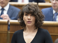 Lucia Ďuriš Nicholsonová Lucia Ďuriš Nicholsonová