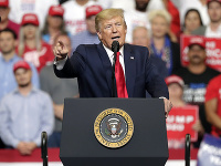 Trump vstupuje do ďalších prezidentských volieb Trump vstupuje do ďalších prezidentských volieb