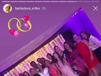 Záberom zo svadby Anety Pariškovej sa na sociálnej sieti pochválila aj jej kolegyňa Erika Barkolová.