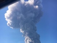 Na snímkach našej čitateľky sopka Stromboli po výbuchu. 