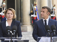 Zuzana Čaputová a Emmanuel Macron Zuzana Čaputová a Emmanuel Macron