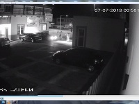 Po návšteve baru skončili v nemocnici, útočníkov obvinili. Po návšteve baru skončili v nemocnici, útočníkov obvinili.