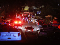Strelec na cesnakovom festivale zabil šesťročného chlapca a 13-ročné dievča