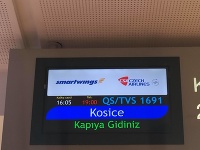 Dovolenkári strávili na letisku v Antalyi dlhé hodiny, kým odleteli do Košíc.