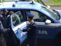 Polícia zadržala aj politikov Polícia zadržala aj politikov