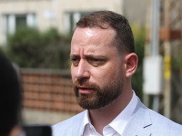 Marian Kočner bol vypovedať na NAKA v Nitre v prípade vraždy novinára Jána Kuciaka. Marian Kočner bol vypovedať na NAKA v Nitre v prípade vraždy novinára Jána Kuciaka.