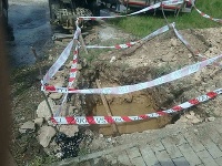 Zásah hasičov z Rožňavy a z Dobšinej v meste Rožňava na železničnom priecestí.