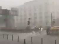 Istanbul zasiahol silný lejak a búrka Istanbul zasiahol silný lejak a búrka