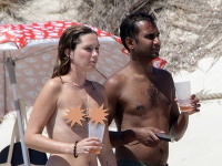 Aziz Ansari s priateľkou 
