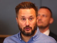 Na Obchodnej ulici v centre Bratislavy vo štvrtok oficiálne otvorili novú stanicu mestskej polície. Na Obchodnej ulici v centre Bratislavy vo štvrtok oficiálne otvorili novú stanicu mestskej polície.