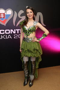 Kristina počas slovenských kôl Eurosongu. 