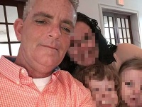 Davidovi Irelandovi bola diagnostikovaná nekrotizujúca fasciitída. Davidovi Irelandovi bola diagnostikovaná nekrotizujúca fasciitída.