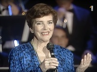 Bea Littmannová patrika k prvým speváčkam slovenskej populárnej hudby.