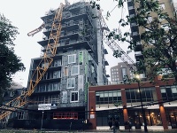 V kanadskom meste Halifax prevrátil víchor stavebný žeriav na rozostavanú budovu. V kanadskom meste Halifax prevrátil víchor stavebný žeriav na rozostavanú budovu.