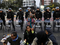 Obyvatelia protestujú v centre Buenos Aires