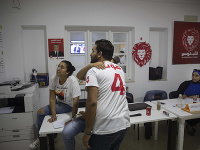 Kajs Saíd sa umiestnil na prvom mieste v odhadovaných výsledkoch nedeľňajších prezidentských volieb v Tunisku. 