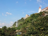 Na stavbe pod hradom došlo pravdepodobne k poškodeniu potrubia. Na stavbe pod hradom došlo pravdepodobne k poškodeniu potrubia.