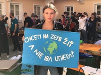 Klimaštrajk: Za budúcnosť nás všetkých - Bratislava. Klimaštrajk: Za budúcnosť nás všetkých - Bratislava.