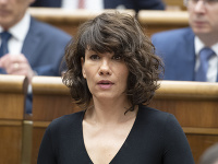 Lucia Ďuriš Nicholsonová Lucia Ďuriš Nicholsonová