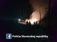 Lietadlo spadlo do poľa pri obci Nové Sady. Lietadlo spadlo do poľa pri obci Nové Sady.