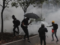 Hongkong zasiahla ďalšia vlna násilia