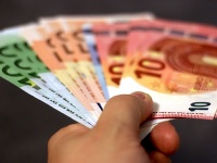Minimálna mzda ide znova hore. Zdroj: pixabay.com Minimálna mzda ide znova hore. Zdroj: pixabay.com