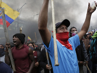 Protesty naberajú na obrátkach Protesty naberajú na obrátkach