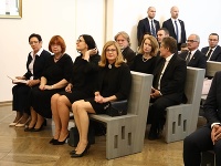 Slávnostnej svätej omše sa zúčastnila napríklad aj ministerka školstva Martina Lubyová či ministerka poľnohospodárstva Gabriela Matečná.