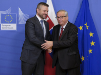 Juncker a Pellegrini slávnostne inaugurovali Európsky orgán práce.