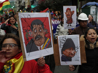 Ulice Bolívie sa naplnili demonštrantmi. 