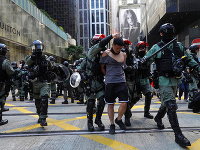 Napätie v Hongkongu neustále stúpa Napätie v Hongkongu neustále stúpa