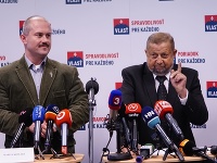 Marian Kotleba a Štefan Harabin sa dnes majú stretnúť na centrále strany Vlasť na Miletičovej ulici v Bratislave. Marian Kotleba a Štefan Harabin sa dnes majú stretnúť na centrále strany Vlasť na Miletičovej ulici v Bratislave.