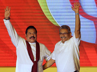 Gotabhája Rádžapaksa a Mahinda Rádžapaksa Gotabhája Rádžapaksa a Mahinda Rádžapaksa