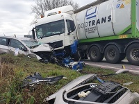 Pri dopravnej nehode sa zranili dvaja ľudia Pri dopravnej nehode sa zranili dvaja ľudia