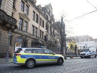 Zlodeji ukradli len historické šperky, drahokamy a diamanty Zlodeji ukradli len historické šperky, drahokamy a diamanty