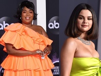 Lizzo a Selena Gomez na červenom koberci zaujali. Lizzo a Selena Gomez na červenom koberci zaujali.