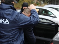 V rukách polície skončil aj šéf Tiposu. V rukách polície skončil aj šéf Tiposu.