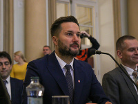 Matúš Vallo si počas zastupiteľstva zanadával Matúš Vallo si počas zastupiteľstva zanadával