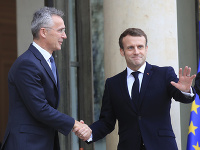 Jens Stoltenberg a Emmanuel Macron Jens Stoltenberg a Emmanuel Macron
