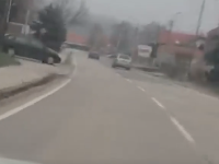Polícia vodiča naháňala, až kým nenarazil Polícia vodiča naháňala, až kým nenarazil