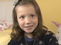 Dianka zbožňuje hru na princeznú a pesničky Mira Jaroša. 